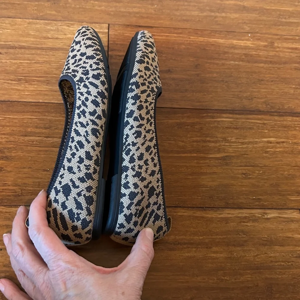 Breifola Memory Foam Flats, Size 7, Leopard Print